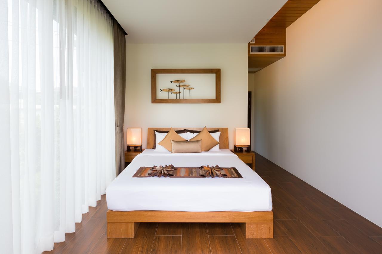 Nai Harn Baan-Bua Villas Exterior photo