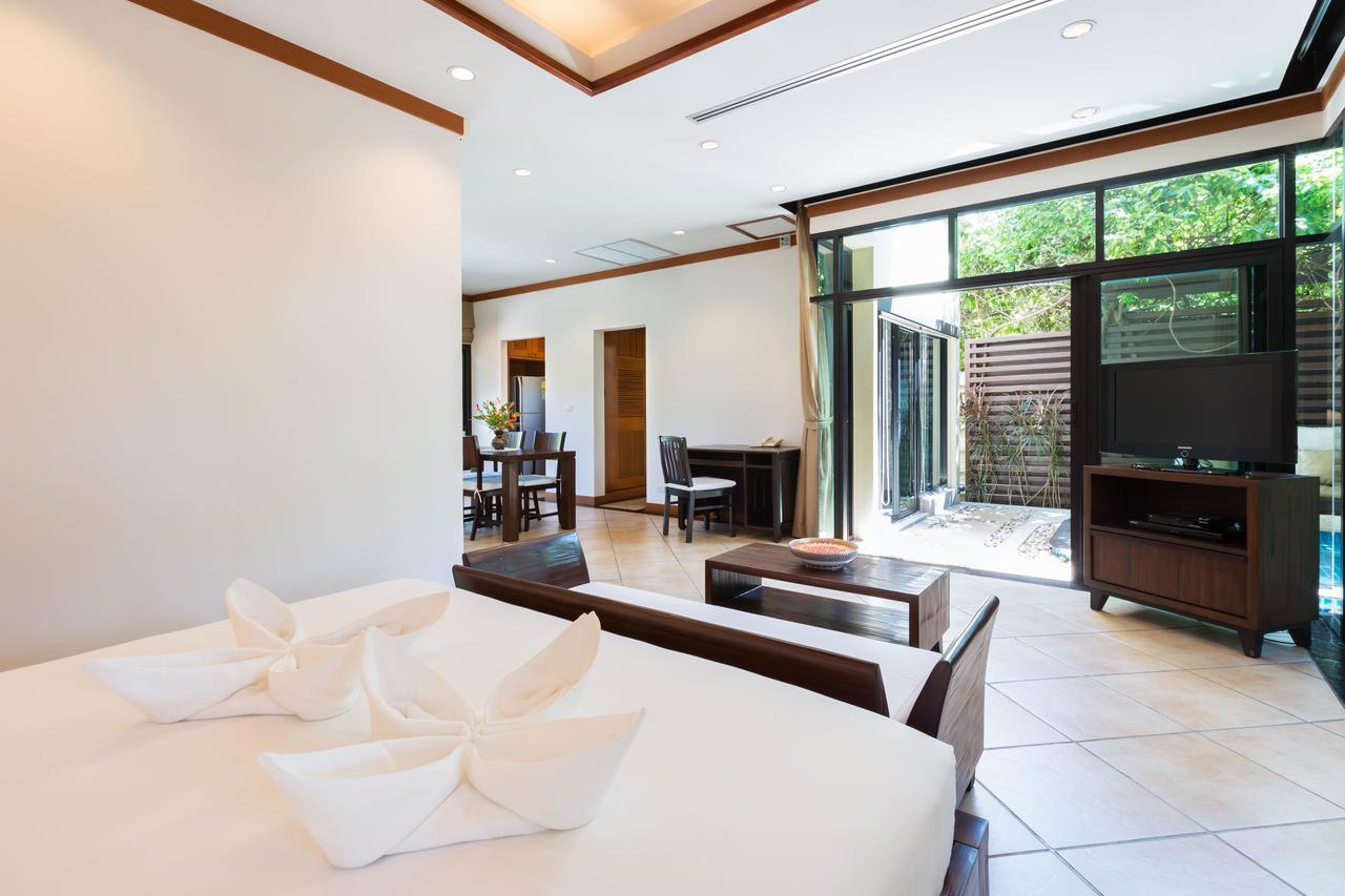 Nai Harn Baan-Bua Villas Exterior photo