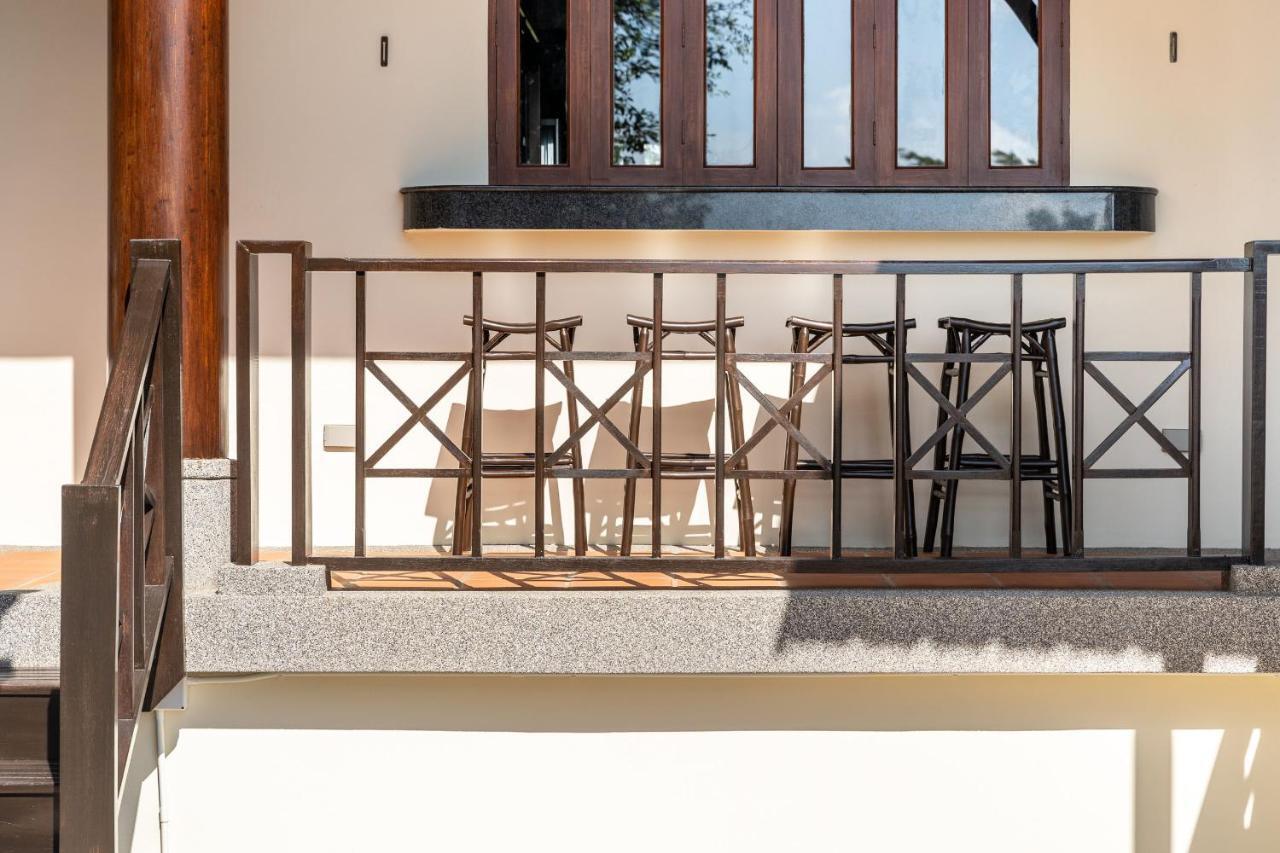 Nai Harn Baan-Bua Villas Exterior photo